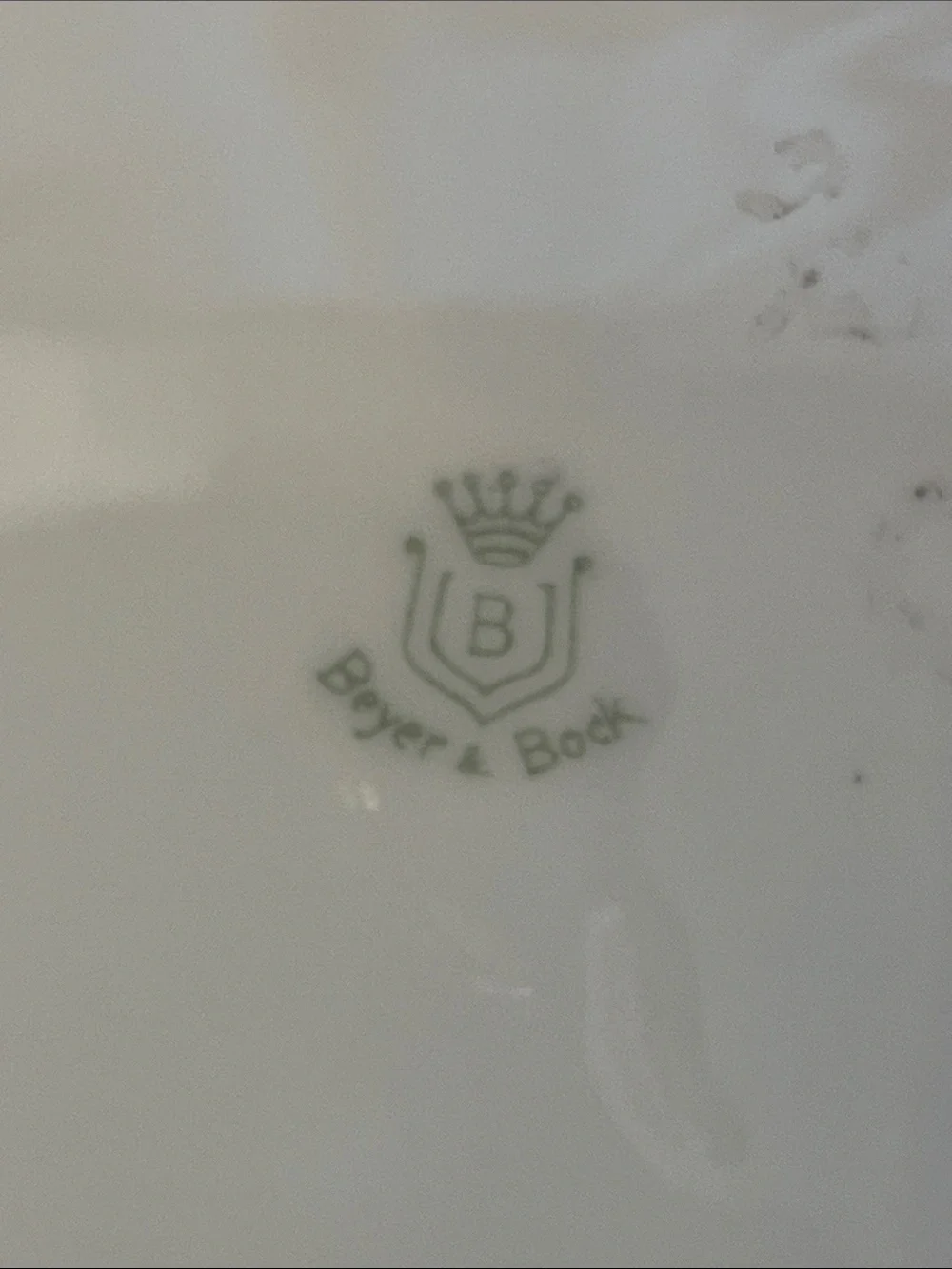 N/A elegant porcelain